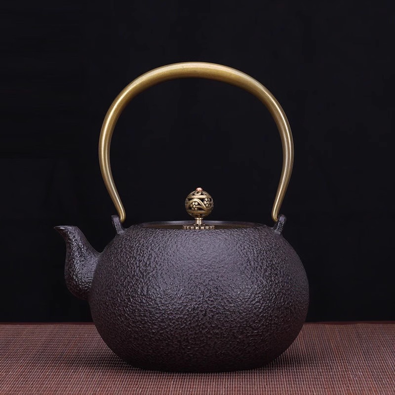 Cast Iron Teapot - 日本の鋳鉄製ティーポット1.2L - 伝統的なテツビンケトル（無塗装）、手作りの鉄製ティーポット（水沸かし・煎茶用）