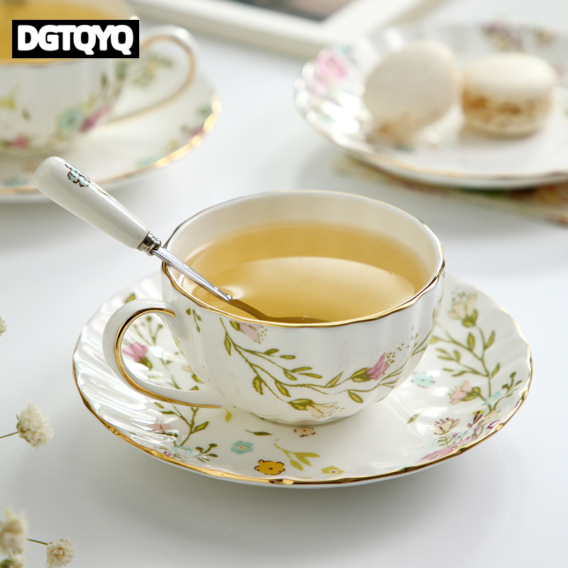 2個セット ヴィンテージ風 花柄 セラミックコーヒーカップ＆ - Coffee Tea For Me のレビューと価格